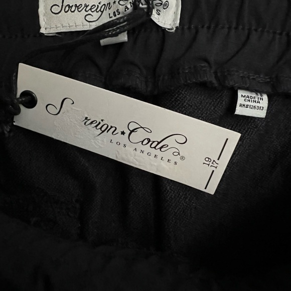 New Men’s “Sovereign Code” Nylon Jogging 🏃♂️ Pants - Picture 4 of 4